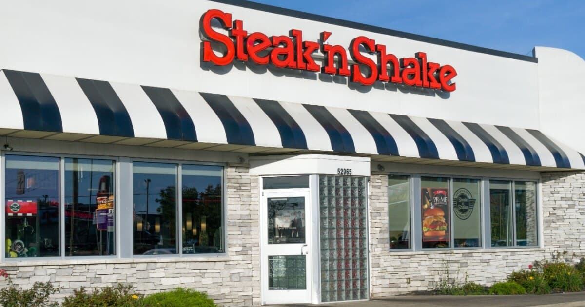米老舗レストラン「ステーキンシェイク」、ビットコイン決済で手数料50％削減＝報道